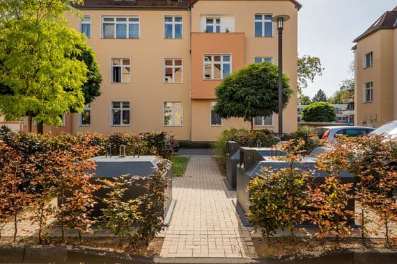 Halb- und Vollunterflursysteme Halb- und Vollunterflursysteme