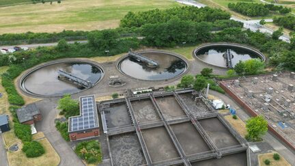 Nachklärbecken in der Kläranlage Duisburg-Hochfeld