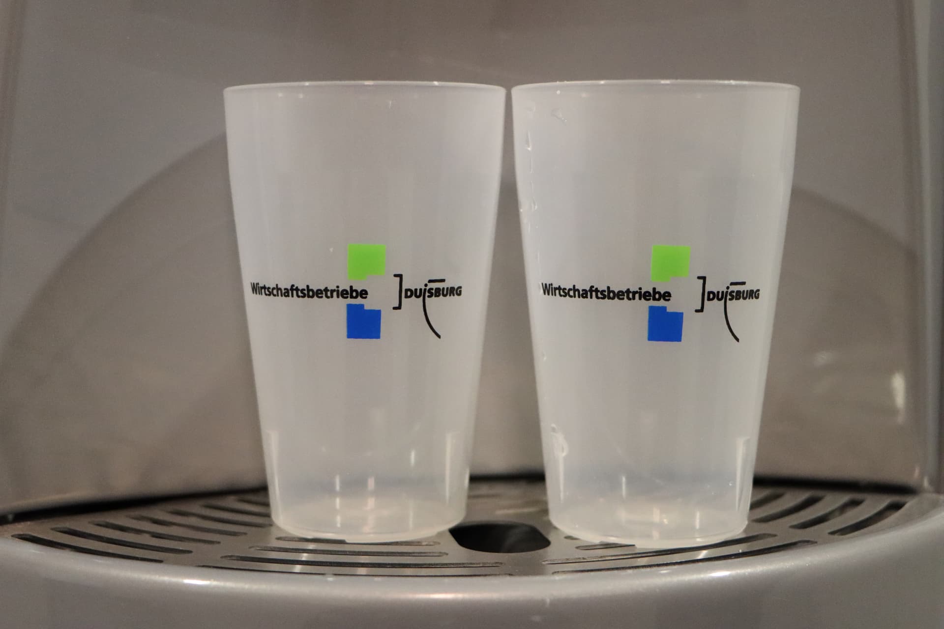 Mehrwegtrinkbecher mit Logo Wirtschaftsbetriebe Duisburg