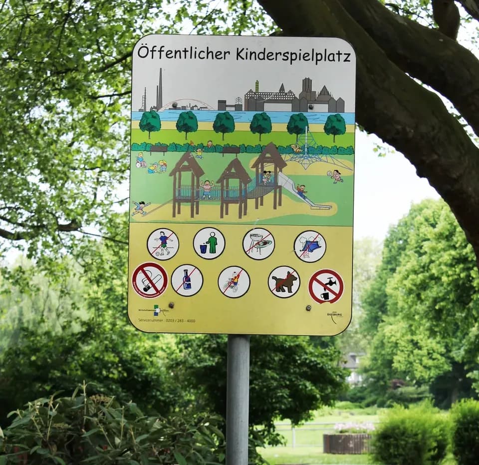 Spielplatz Beschilderung